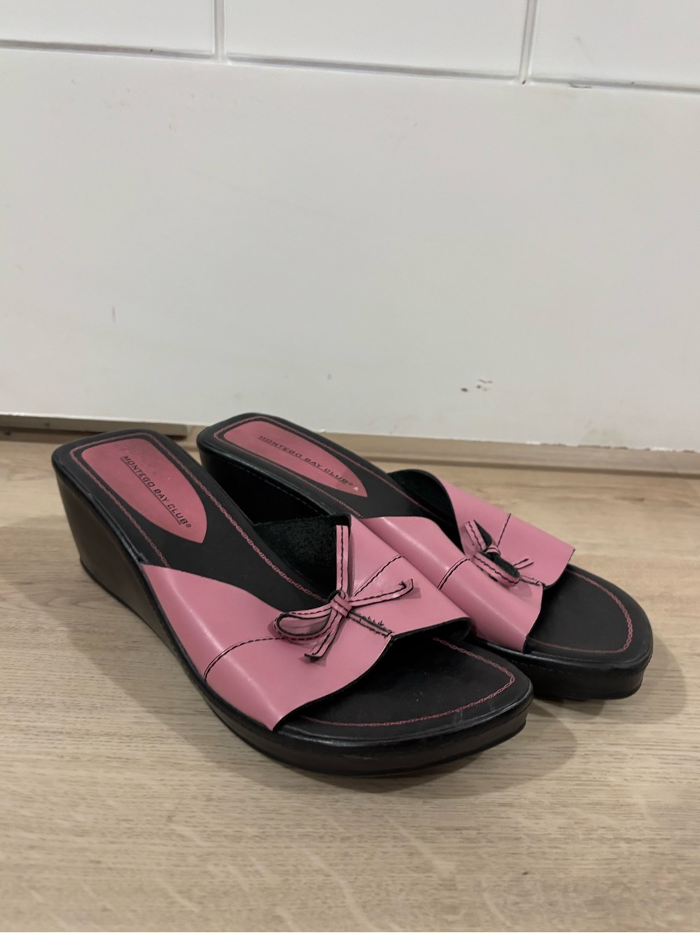 Vintage Montego Bay Platform Slide Sandals with Bow in Pink Size 9